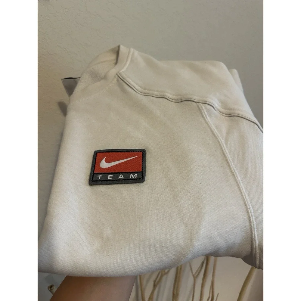 Men's Nike Shoe Dog Grand Prix 2023 White Crewneck Pullover Sweatshirt Small